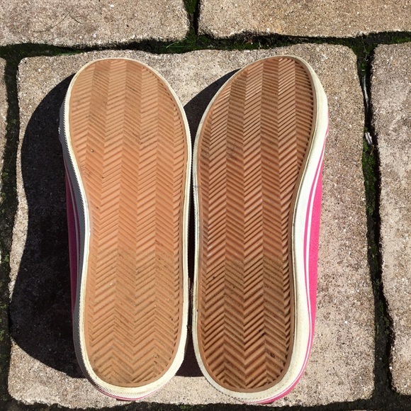 Ugg K Broderick Pink Pebbled Sneakers - Picture 5 of 8